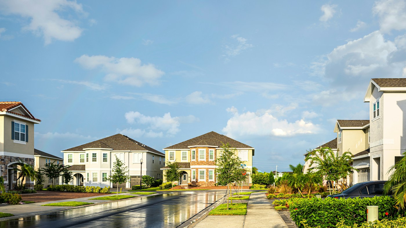 Window-lined Florida homes in an Orlando neighborhood